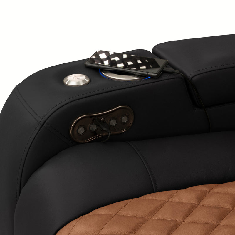 USB-A / USB-C Charging Ports USB A &